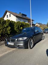 BMW F11 530d Touring M-Paket  - BMW 530: F11