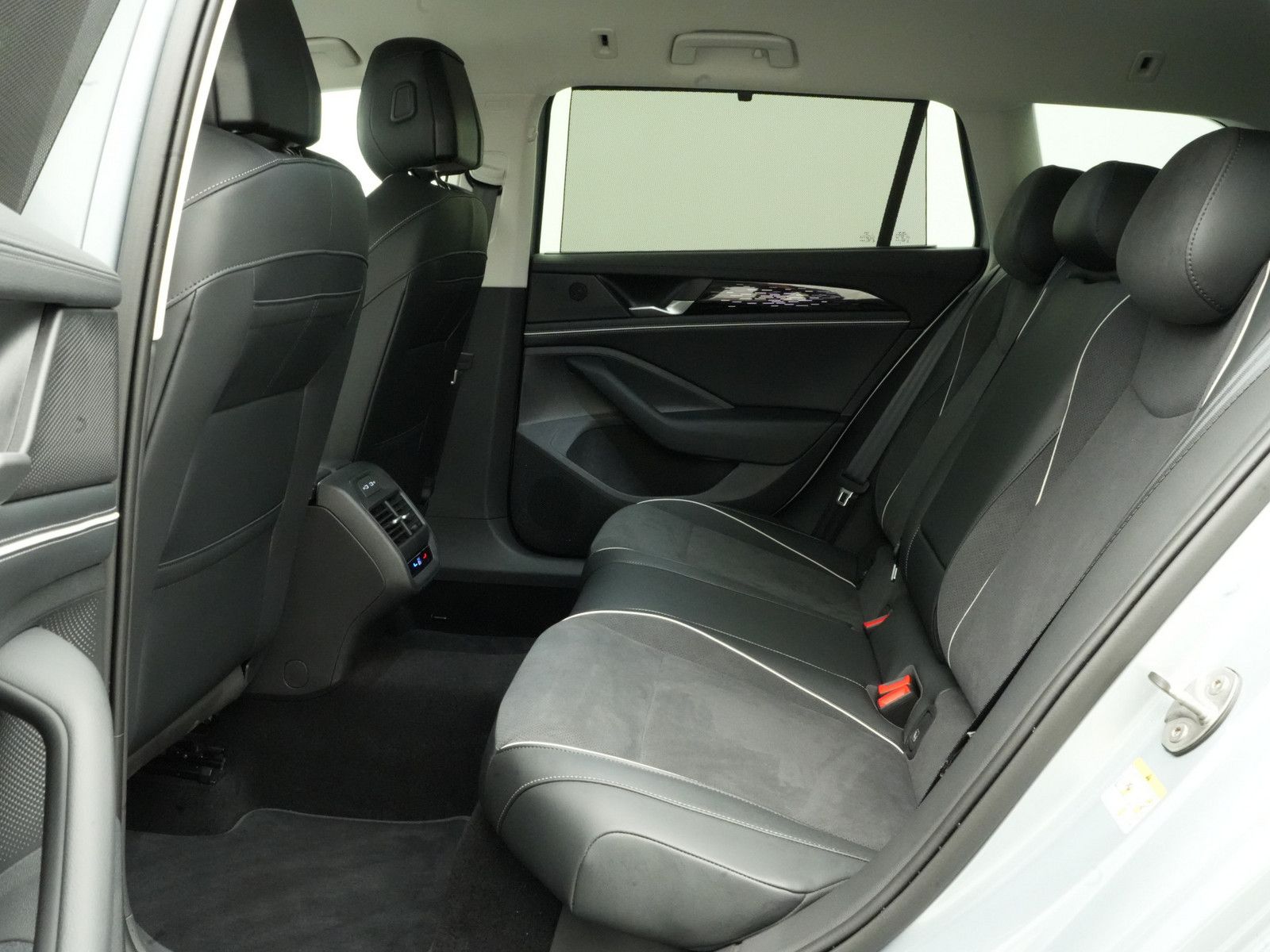 Volkswagen Passat - Bild 23