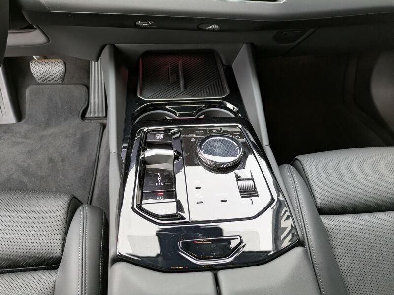 BMW 530e Tour. Park.Ass. Driv.Ass. Navi foto 9