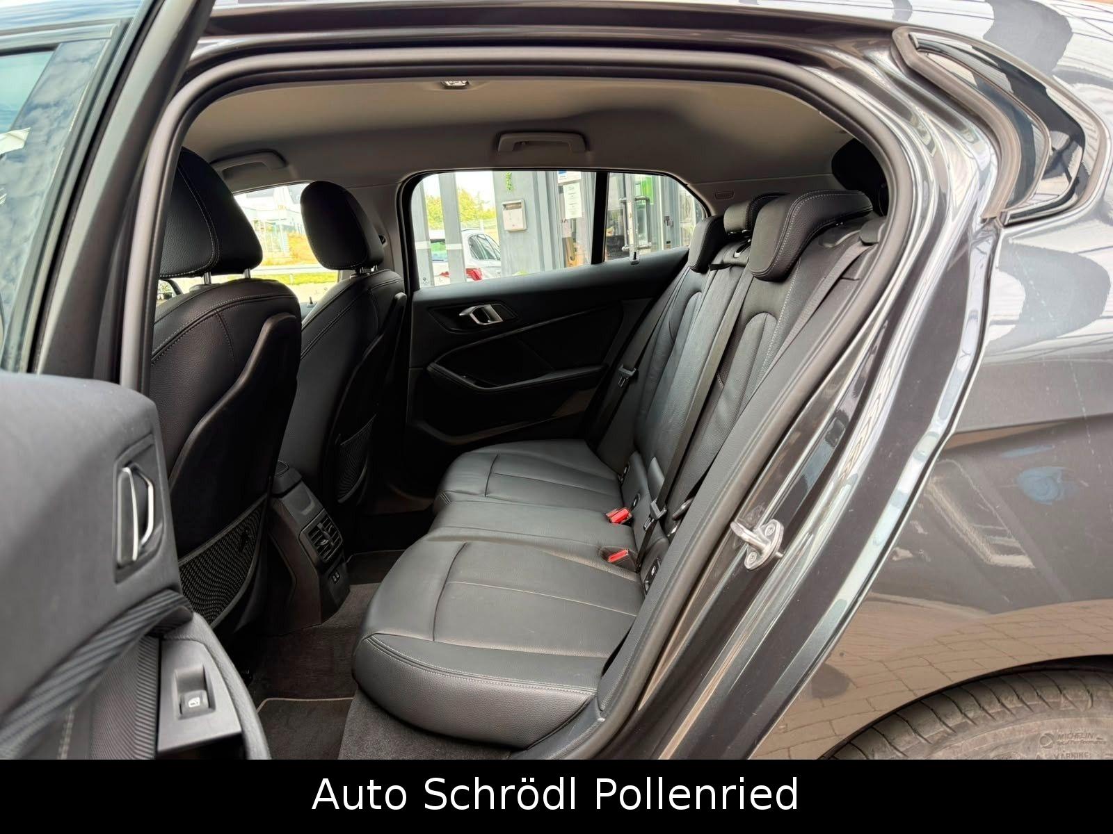 BMW 1 Series d xDrive Aut. Sport Line, Leder, LED, Navi, миниатюра 17