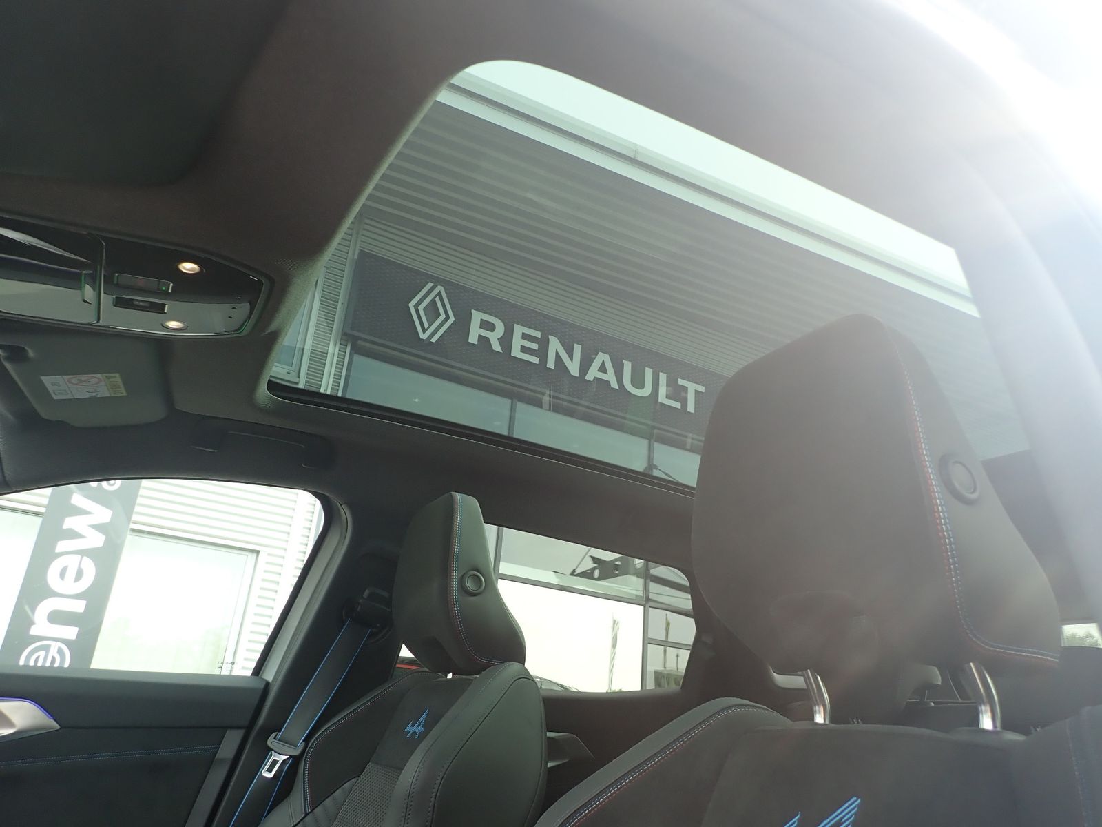 Fahrzeugabbildung Renault Austral Esprit Alpine Full Hybrid E-Tech 200