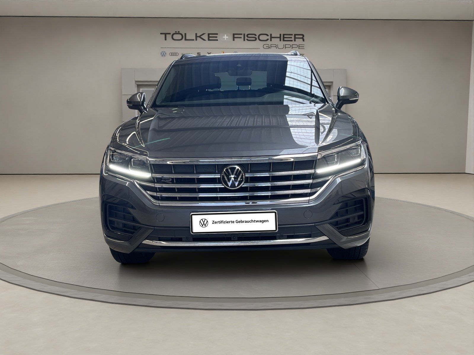 Volkswagen Touareg 3.0 V6 TDI 4Motion R-Line Pano R-Line LM foto 3