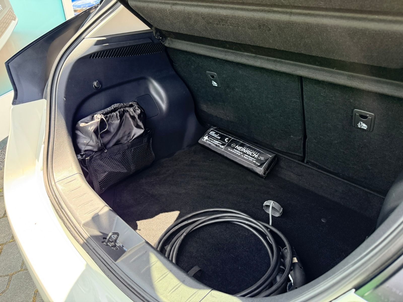Fahrzeugabbildung Nissan Leaf Connecta 62kWh*LED*360°Cam*Wärmepumpe