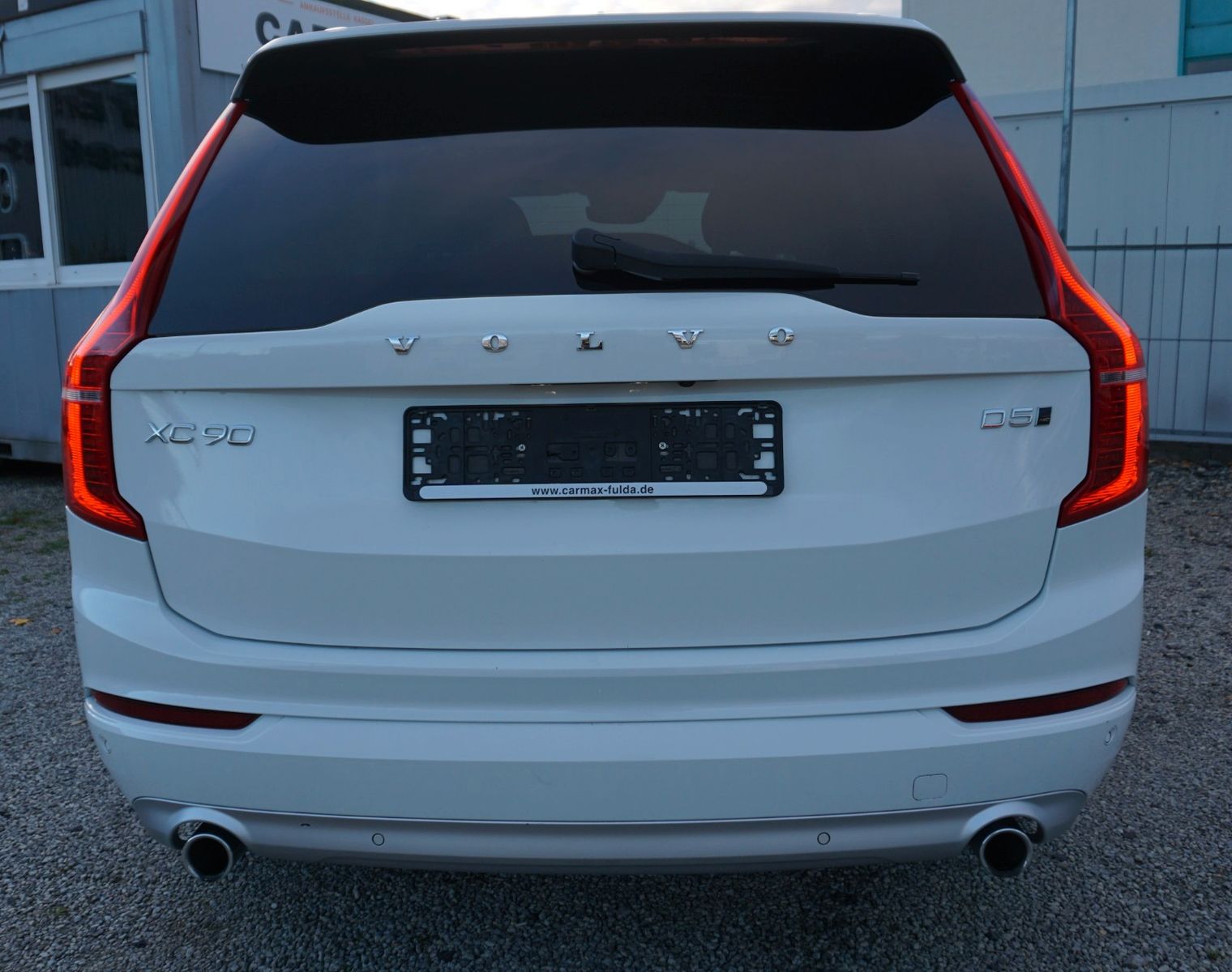 Fahrzeugabbildung Volvo XC90 Momentum AWD, Kamera, Navi, LED