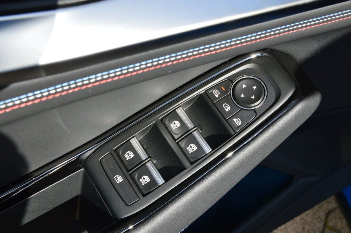 Fahrzeugabbildung Renault Rafale   200 E-Tech Full Hybrid Esprit Alpine