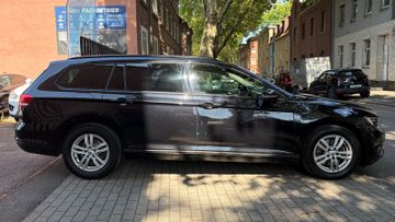 Volkswagen Passat Variant - 5