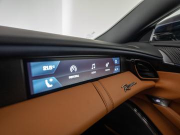 صورة مصغرة 13 لـ 2022 Ferrari ROMA