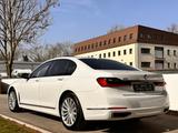 BMW 750 7 750 i xDrive LASER/ACC/SK/H&K - weiße BMW 7er Reihe