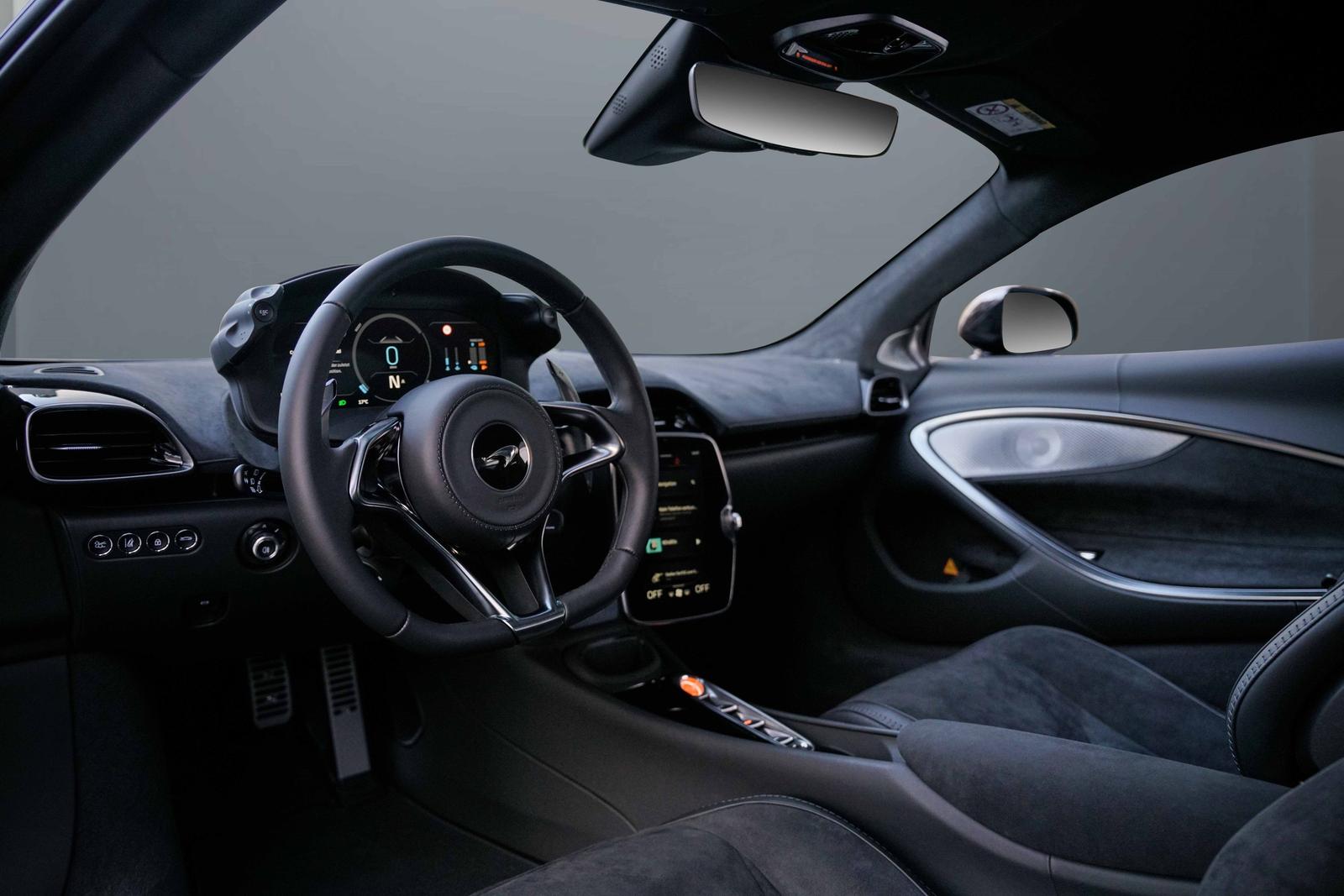 McLaren Artura Performance I Lift I Black Pack