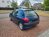 Peugeot 206 1.4 Premium 75 Premium - Peugeot 206 Premium mit Benzin-Antrieb