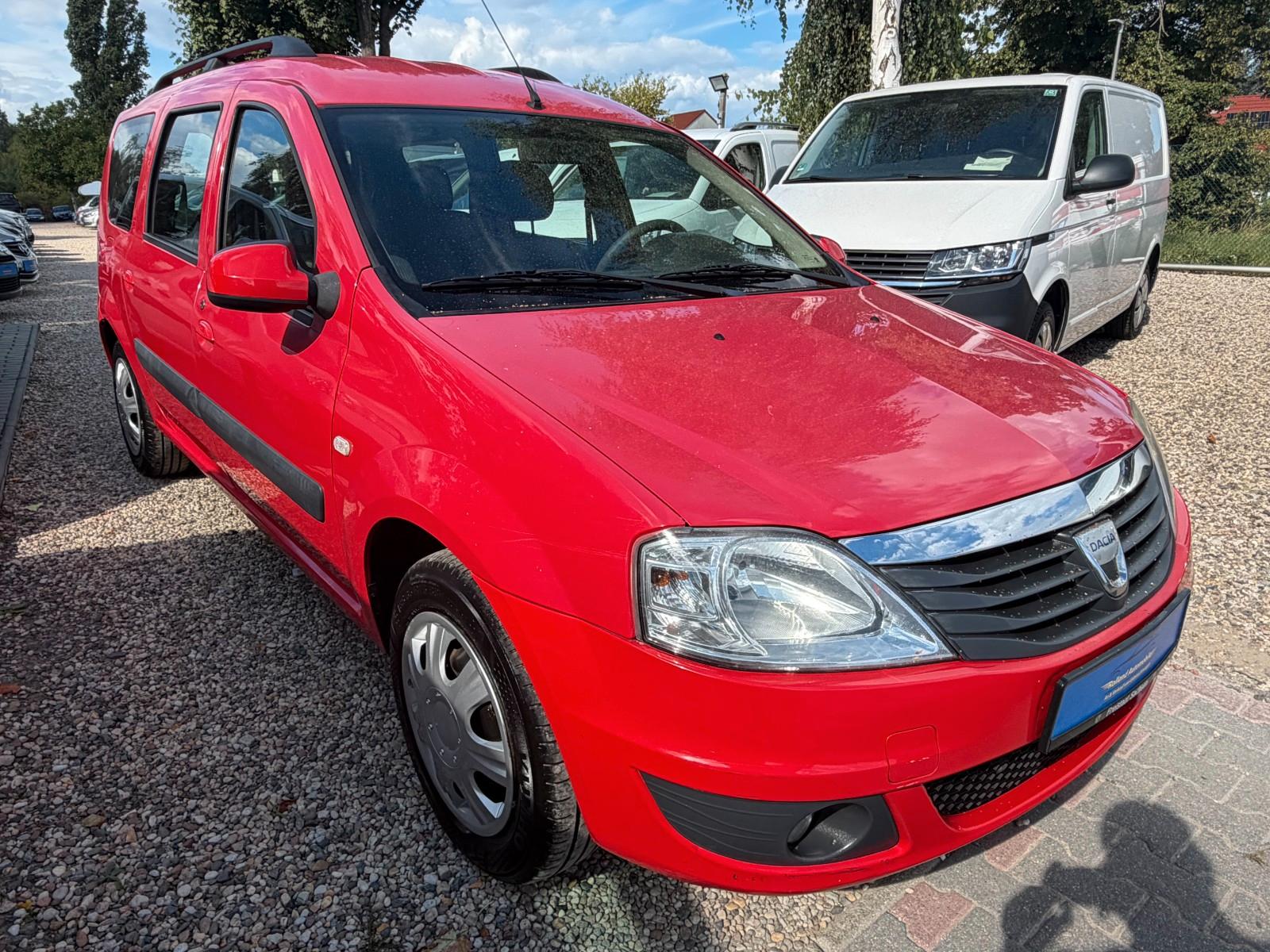 Dacia Logan 2009 — rear view