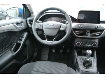 Fahrzeugabbildung Ford Focus 2,0L Titanium+KEYFREE+KAMERA+LED+TEMPOMAT+