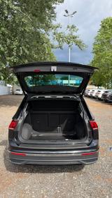 Volkswagen Tiguan 1.5 TSI Active DSG LED/AHK/Navi - Volkswagen Tiguan: Euro 5