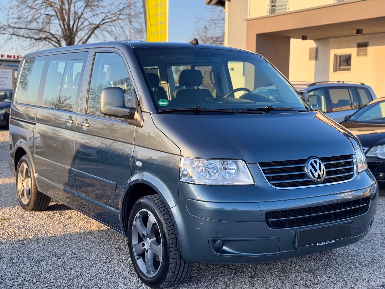 Volkswagen T5 Multivan * Standheizung*7.Sitzer*AHK*Navi.Tüv