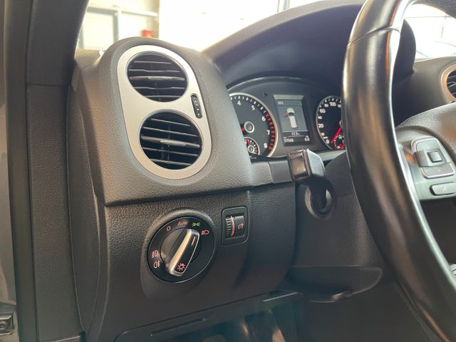 Volkswagen Tiguan Life TSI 4Motion *1.HAND*NAVI*XENON* SHZ*