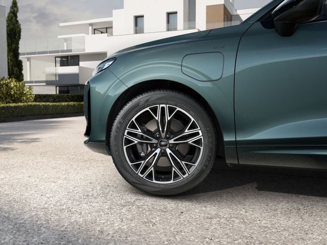 Q3 SUV e-hybrid MJ 2026 S-tr. - S-line*Tech+*LED