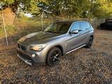 BMW X1 Baureihe X1 18 i sDrive GJR PDC V+H