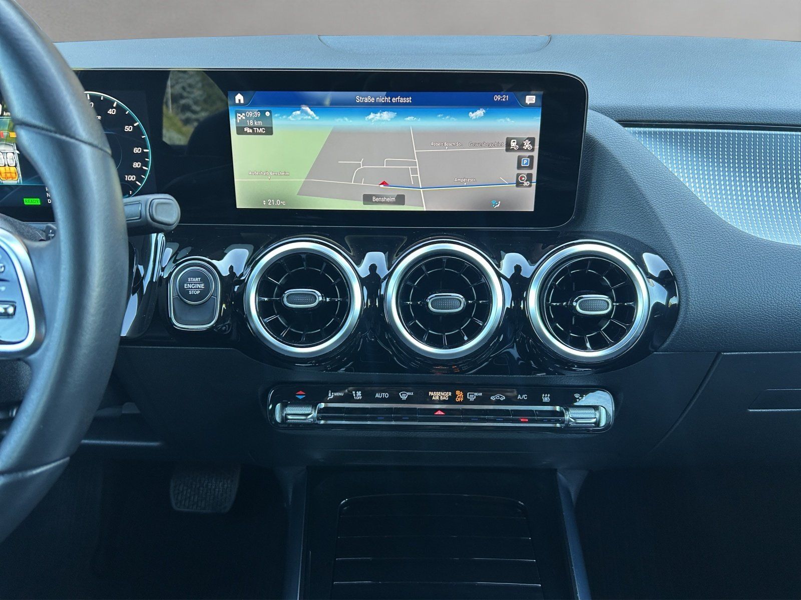 Fahrzeugabbildung Mercedes-Benz B 250 e Progr. AHK PAno LED HighEndMBUX Business