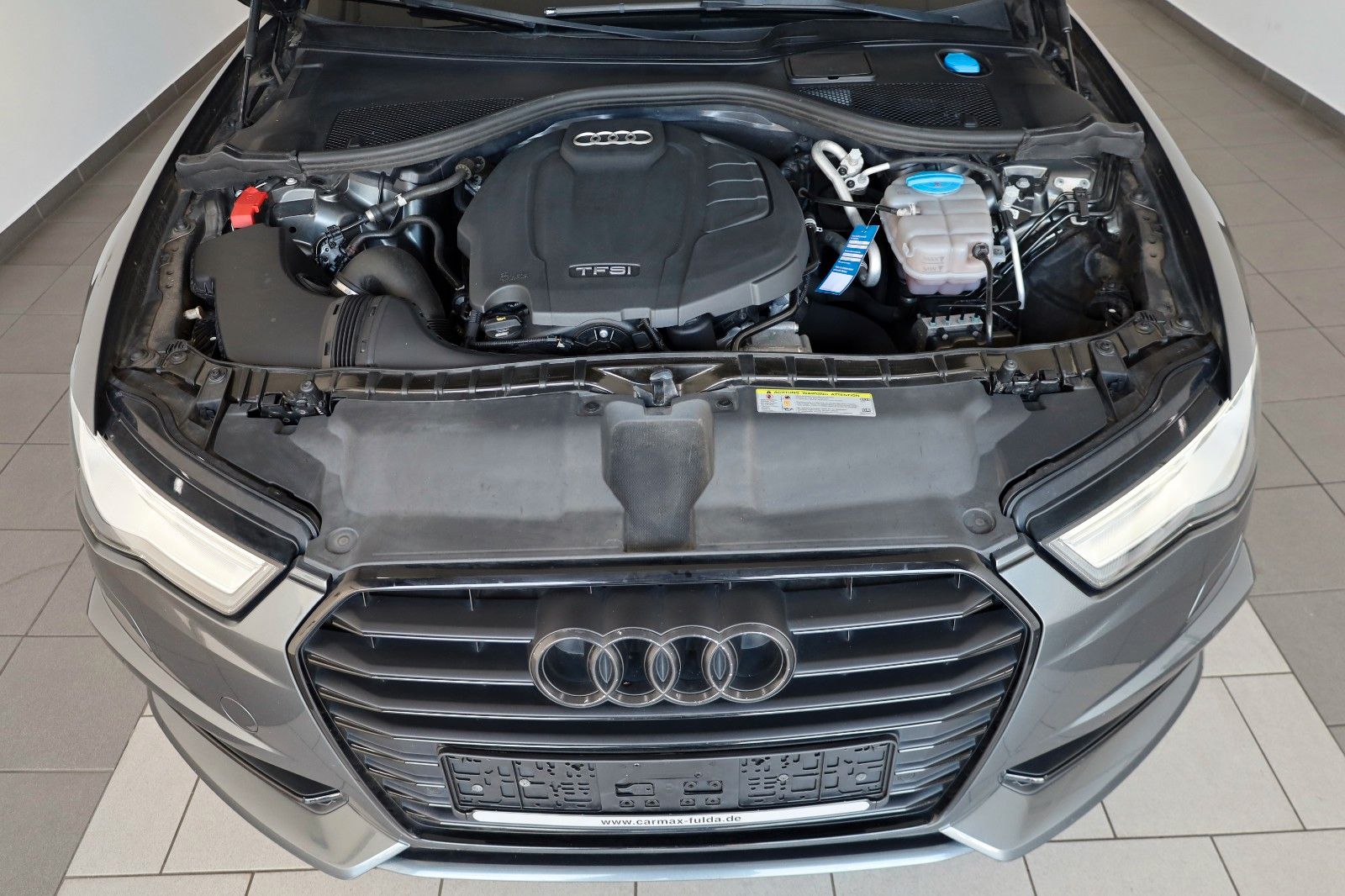 Fahrzeugabbildung Audi A6 Avant 1.8 TFSI ultra S Line TLeder,Navi,Xenon