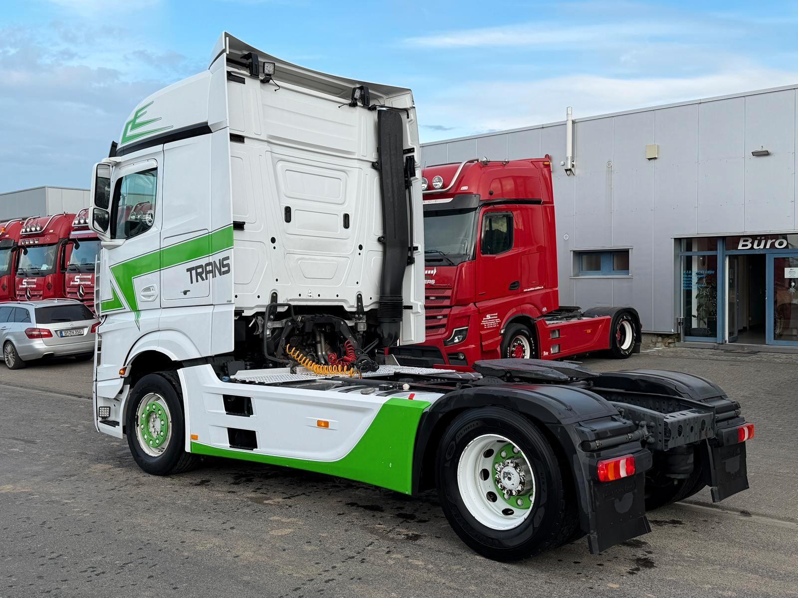 Mercedes-Benz ACTROS 1845