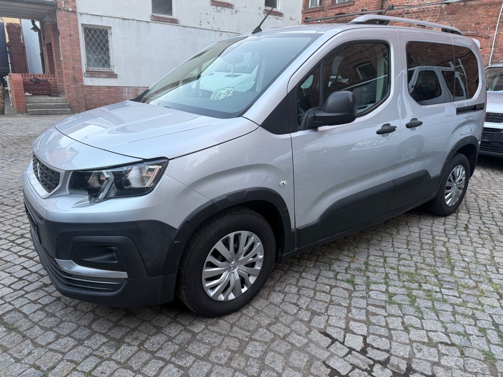 Image of Peugeot Rifter