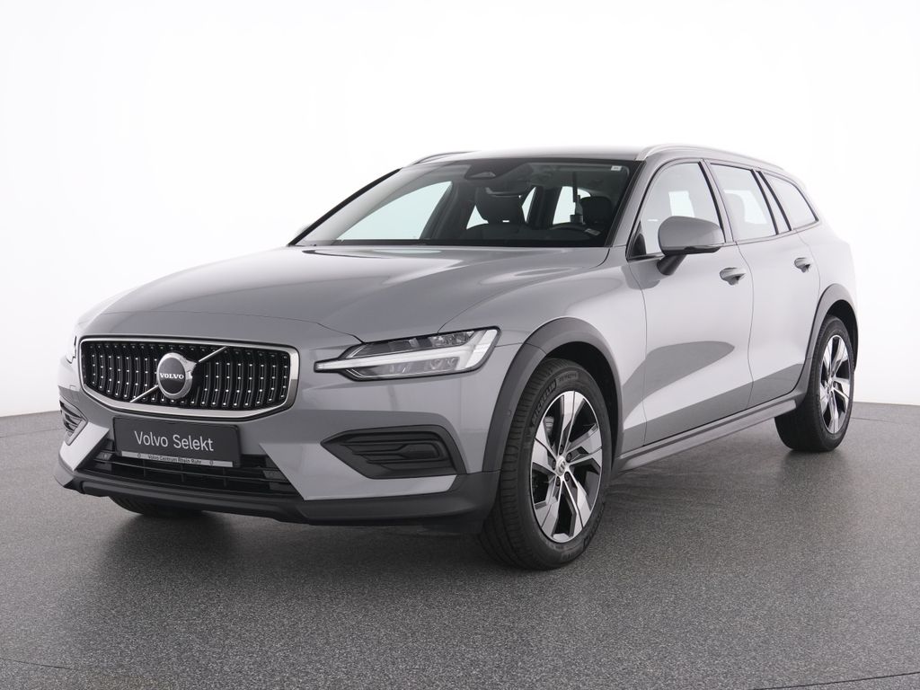 2024 Volvo V60 Cross Country