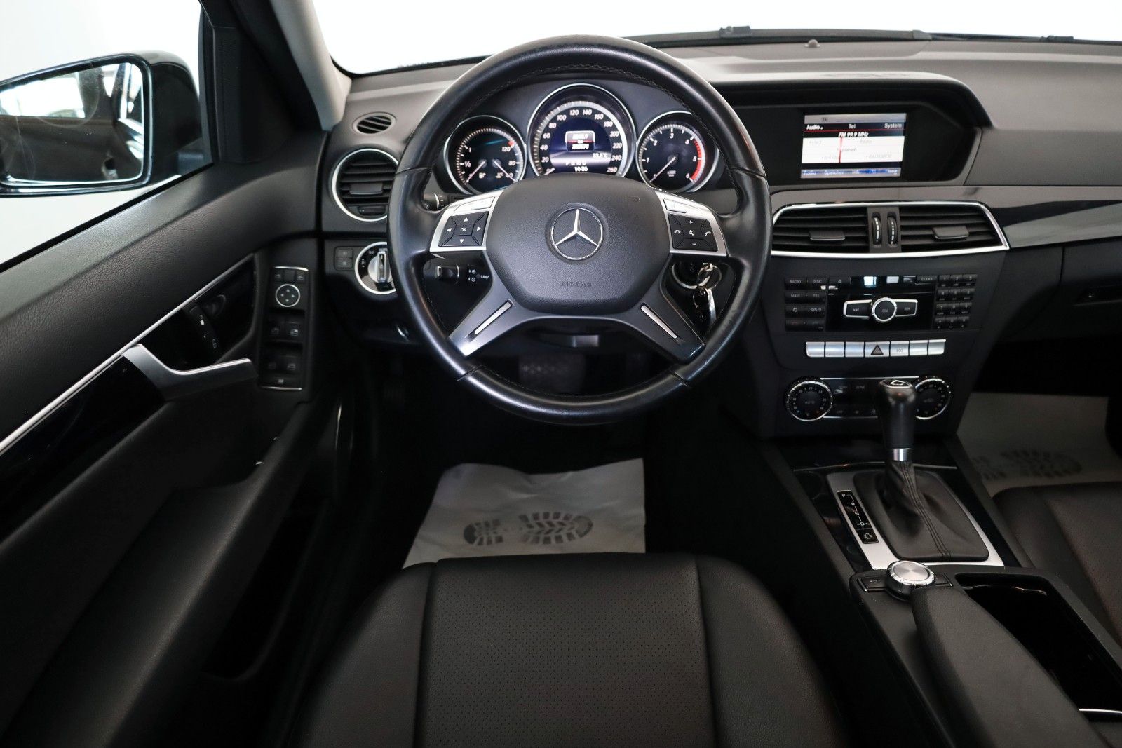 Fahrzeugabbildung Mercedes-Benz C 220 CDI T BlueEfficiency, Leder, AHK