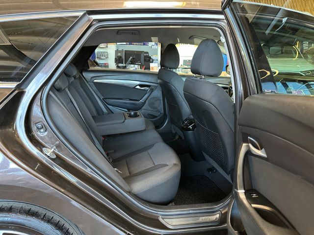 Hyundai i40 cw blue Premium *Navi*TOP*AHK*