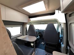 Clever Runner 636 140PS*ISOFIX*Steckdosensatz außen