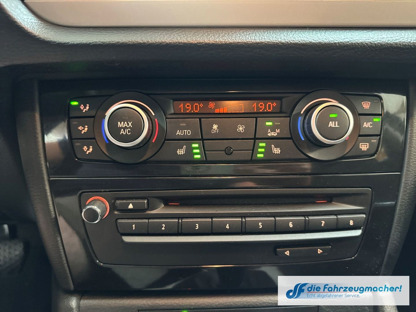 Fahrzeugabbildung BMW X1 18 i sDrive 18i Navi Klimaautom SHZ Rückfahrk