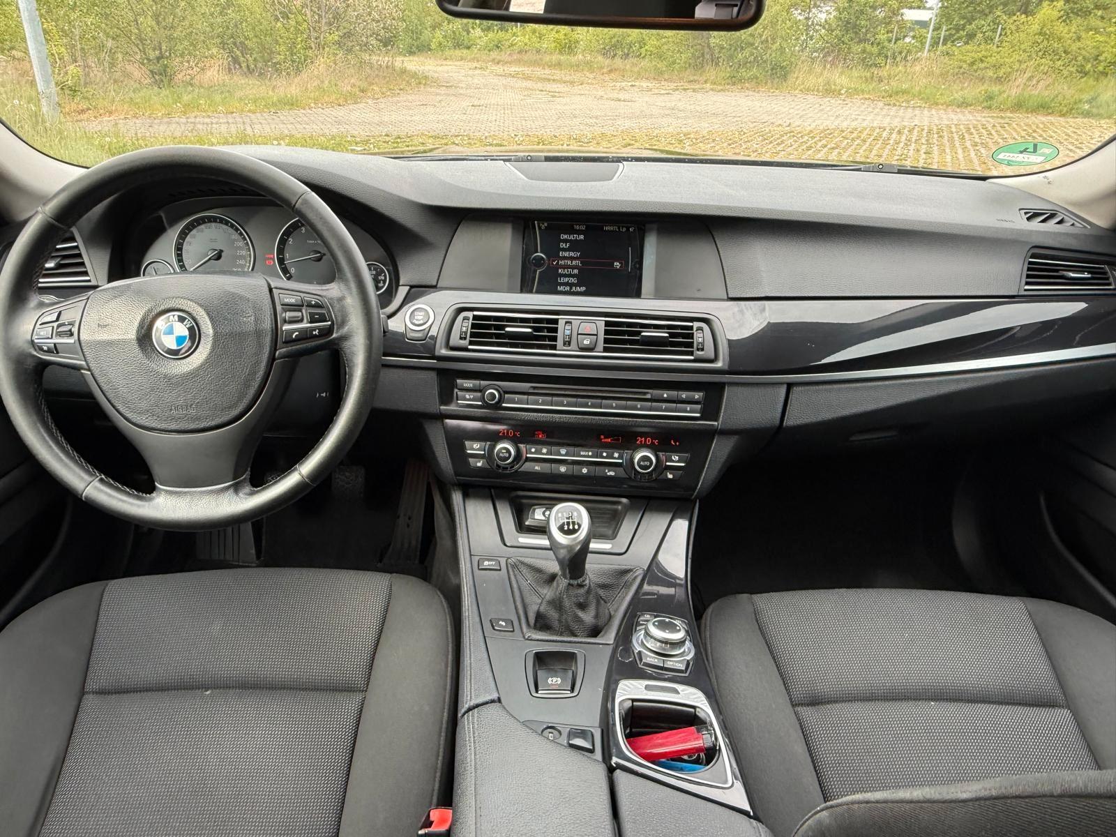 BMW 530 2011 — photo 8