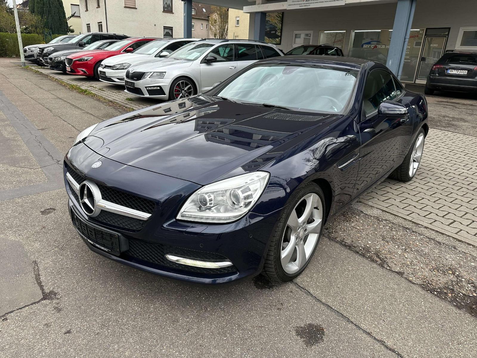 Mercedes-Benz SLK 200 SLK 200 Automatik AirScaf Leder Navigati