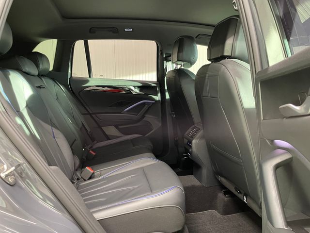 Tiguan R-Line 2.0 TDI DSG AHK PANO NAVI
