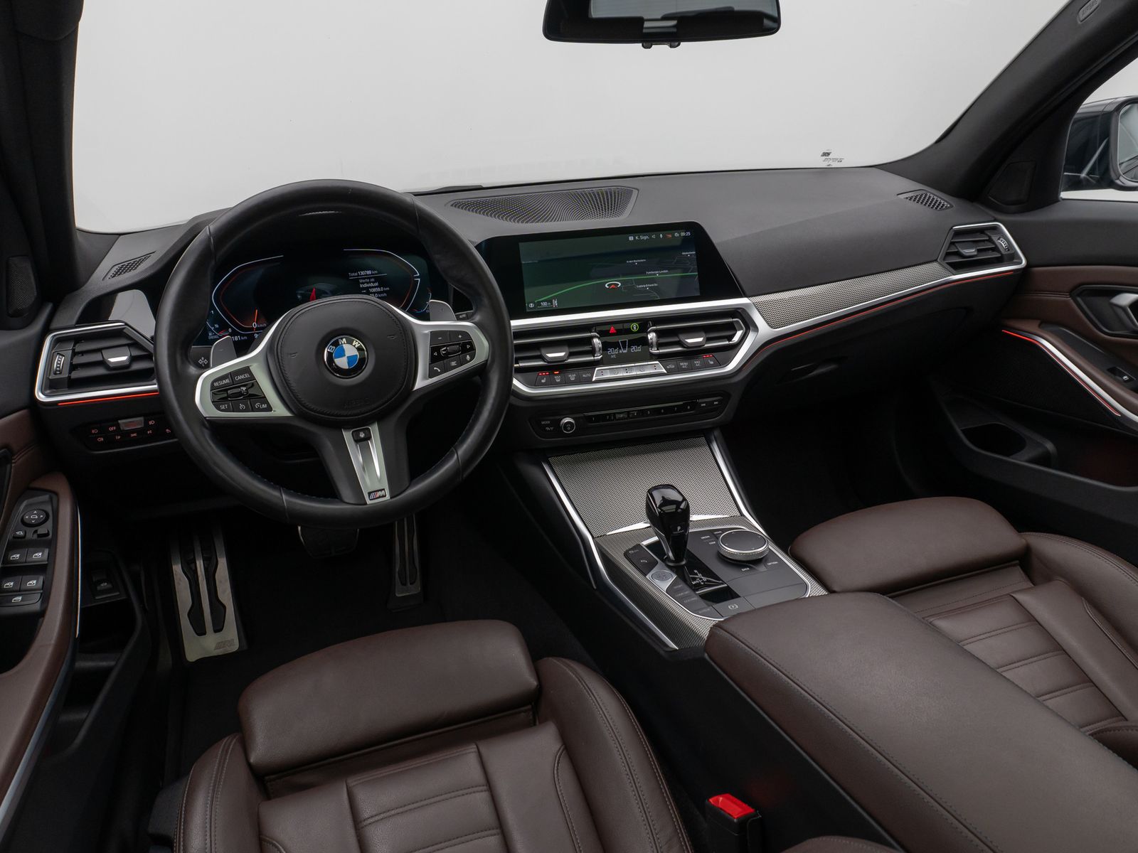 Fahrzeugabbildung BMW 320d  M Sport Panorama Kamera Laser DAB HiFi AHK