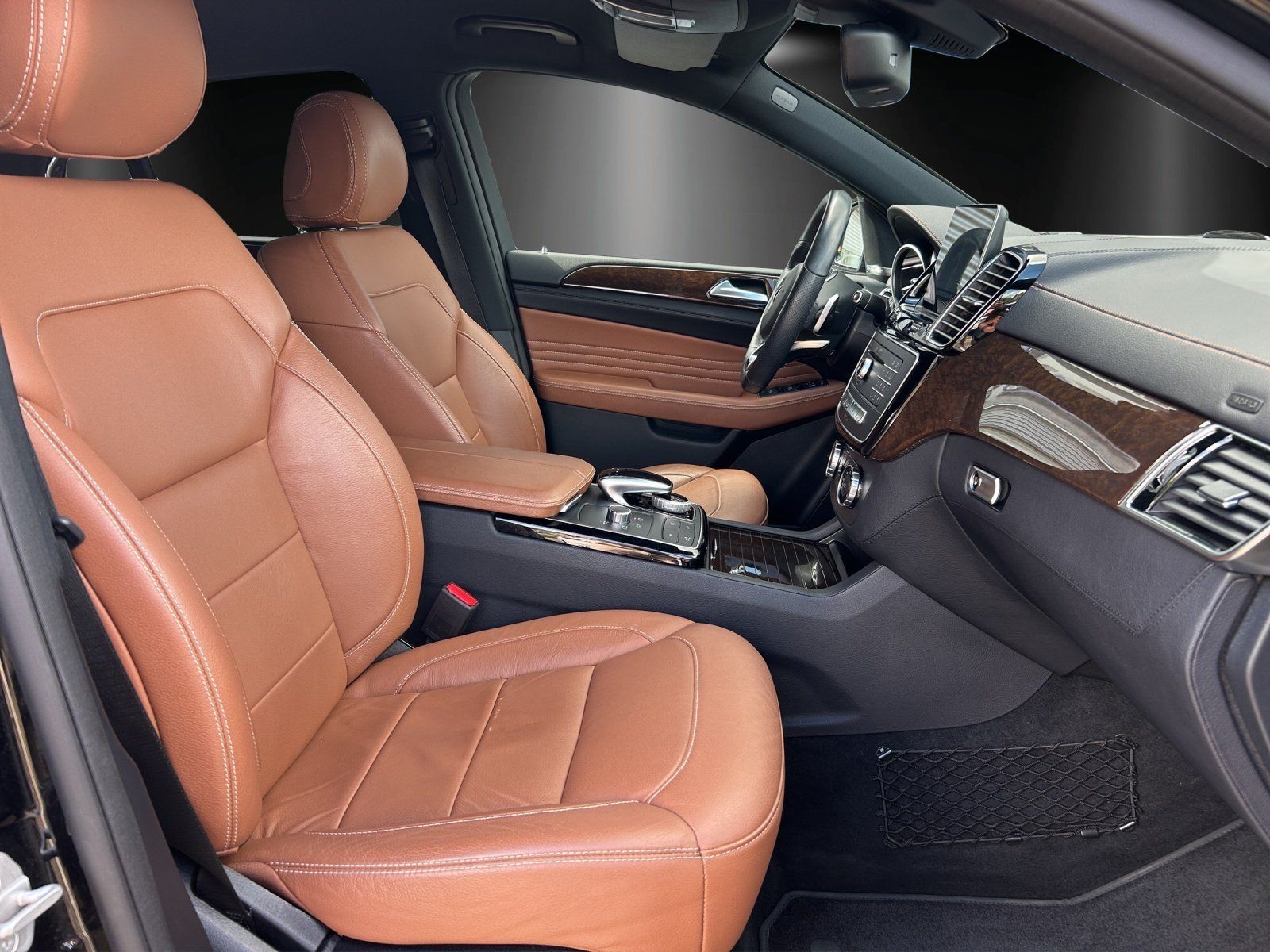 Fahrzeugabbildung Mercedes-Benz GLE43 AMG Cpé DISTRO Comand AIRMATIC HK-Hifi ILS