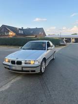 BMW e36 Compact 316i 1998 - BMW 316 aus 1998: 316i Compact