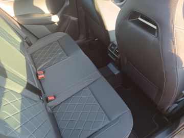 Fahrzeugabbildung SKODA Karoq 1.5 TSI Sportline DSG LED/ACC/AHK