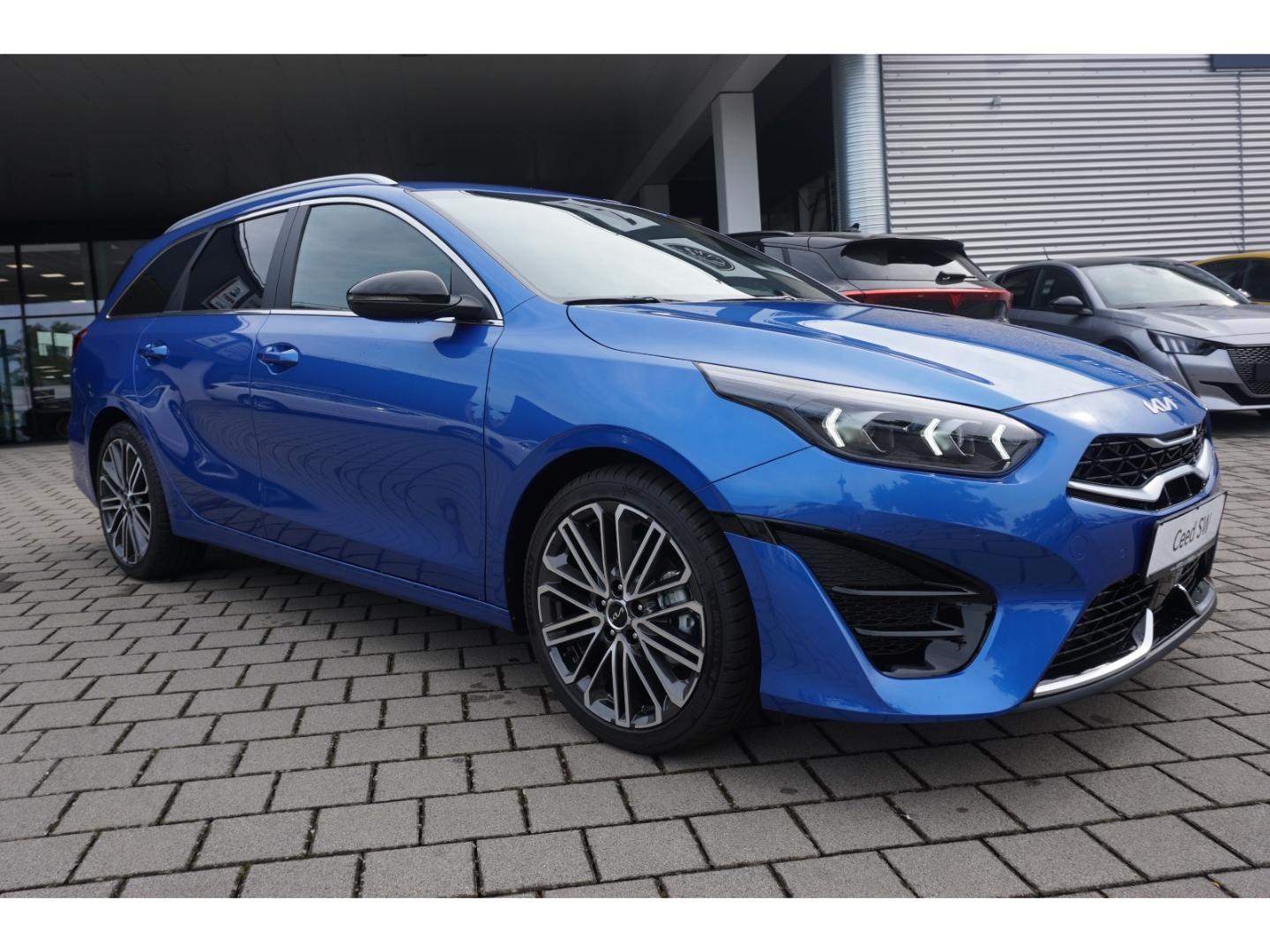 Kia Ceed_sw 1.5T 140 GT Line DCT7 AHK Navi Techn. AC