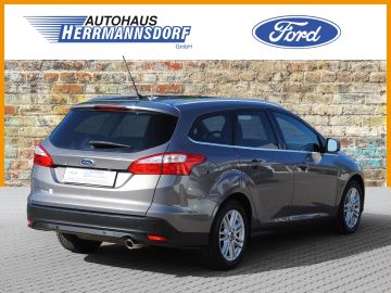 Fahrzeugabbildung Ford Focus 2.0 L Titanium+NAVI+TEMPOMAT+WINTER-PAKET+