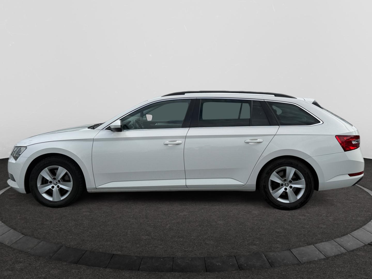Skoda Superb Combi Ambition 2.0 TDI DSG AHK.ACC.NAVI.