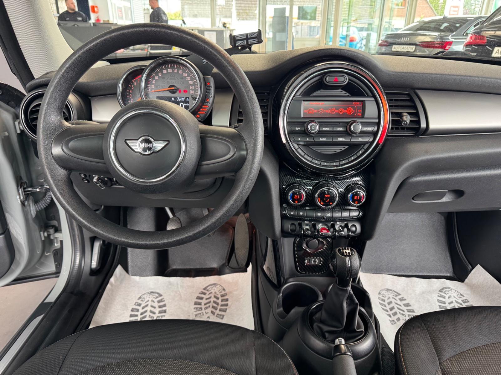 MINI COOPER Mini 3-trg. 1.5 *Shzg.*Klima*Pano*