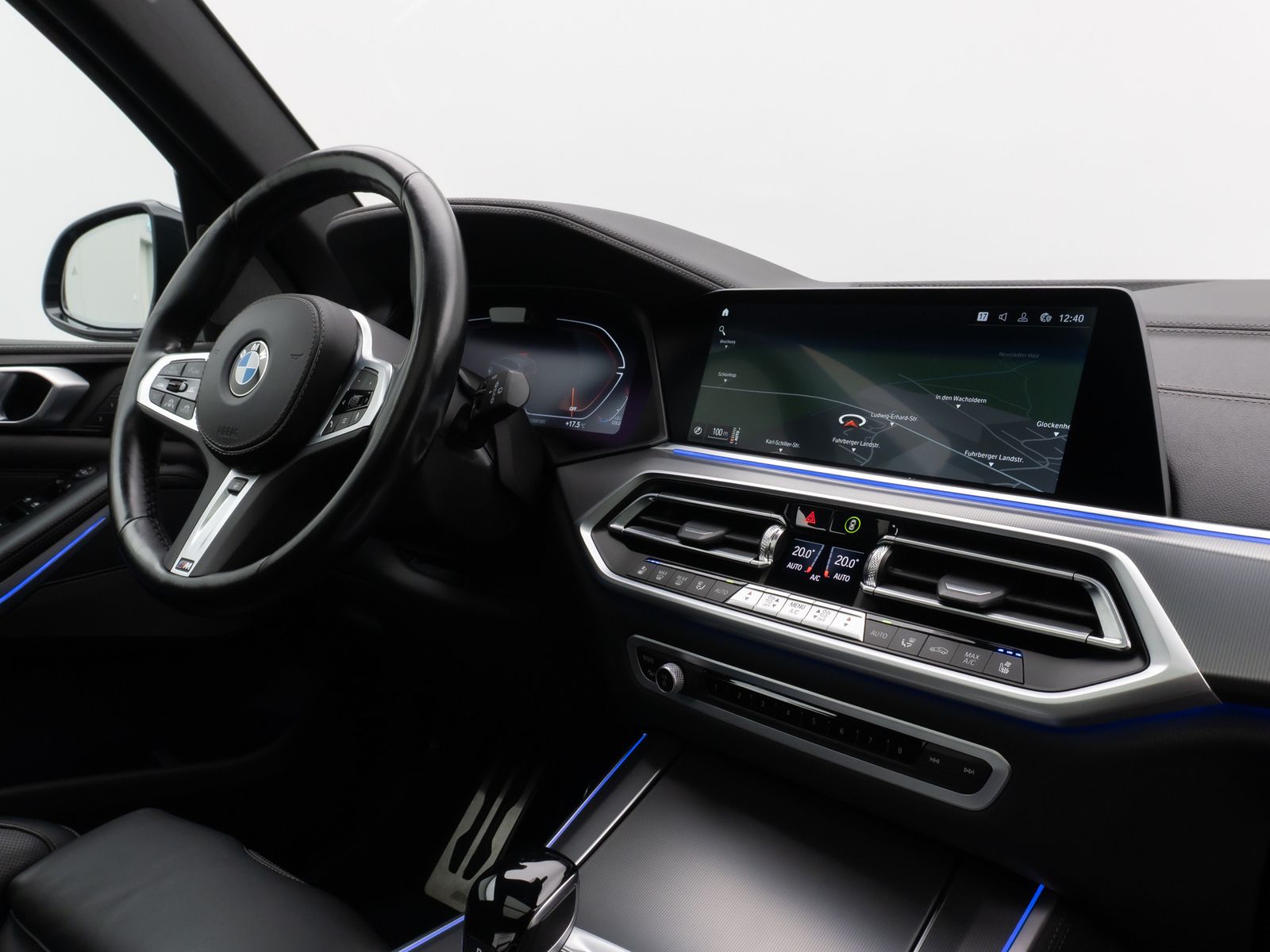 Fahrzeugabbildung BMW X5 xD30d M Sport Panorama Laser 360°HUD DAB H/K