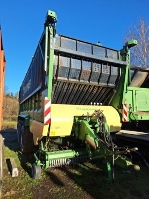 Krone ZX 560 GD.   56m3.   Waage.   KAMERA