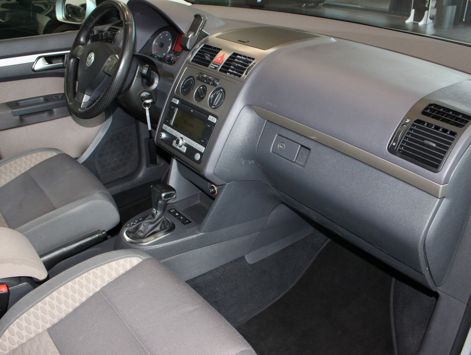 Fahrzeugabbildung Volkswagen Touran 2.0 TDI  Cross *Navi*PDC*AHK