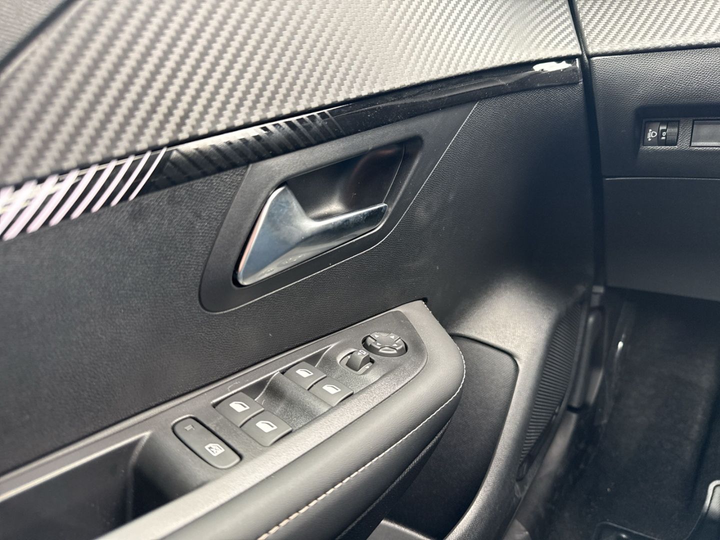 Peugeot 208 - Bild 13
