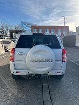 Suzuki Grand Vitara 2.4 VVT Comfort - Suzuki Grand Vitara: Comfort