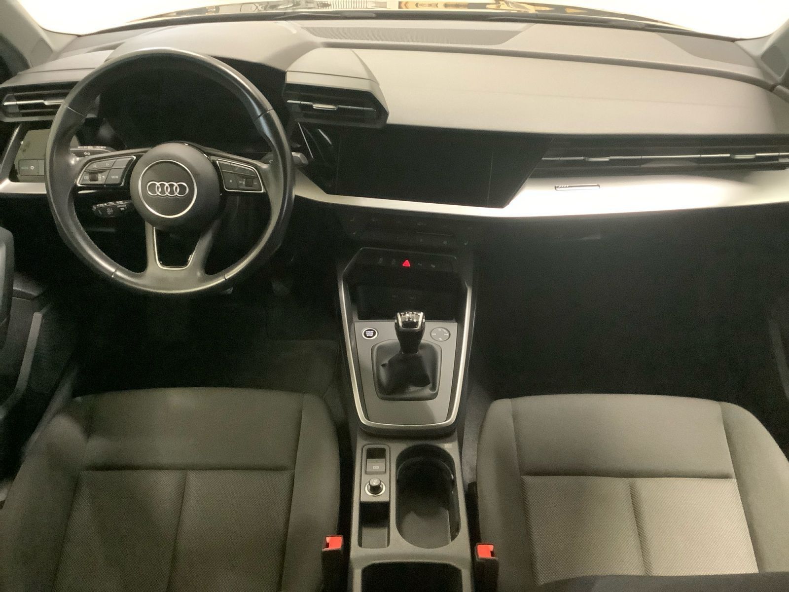 A3 Sportback 30 TFSI 6-Gang,Navi,GRA,Scheiben ab