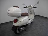 Vespa Primavera 125 // 2022 // Sturzschaden - VESPA WEIß