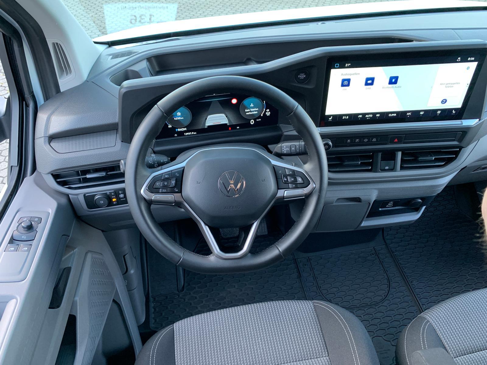 Volkswagen Transporter Kasten kurz ACC AHK Kamera Sortimo