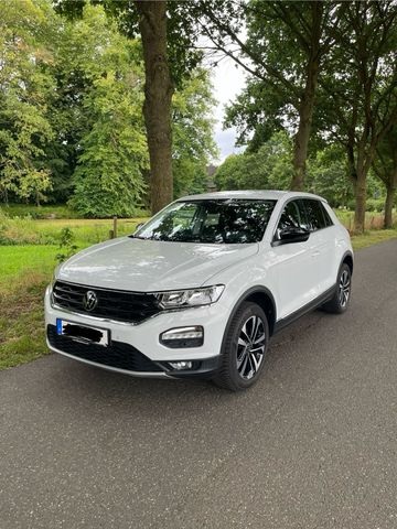 VW VW T Roc TSI united SUV 110 KW Weiss top